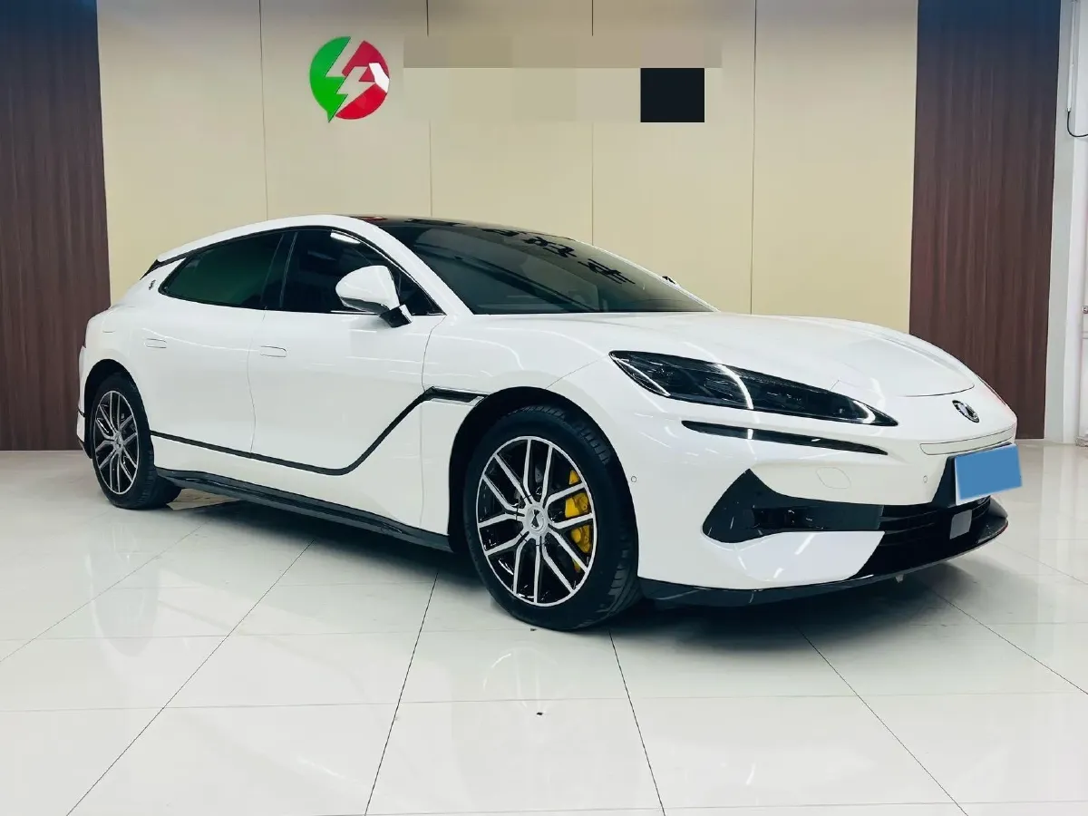 2024 Denza DenzaZ9GT 2.0T 207HP L4 E-CVT PHEV 38.5KWH,autocango,china used car exporter,china ev exporter,chinese used car exporter,chinese used ev exporter