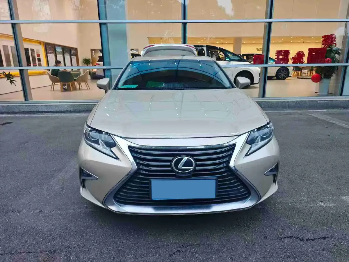 2017 Lexus ES 2.0L 167HP L4 6AT,autocango,china used car exporter,china ev exporter,chinese used car exporter,chinese used ev exporter