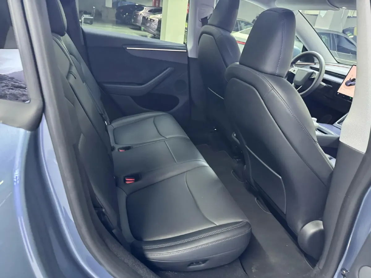 2025 Tesla Model Y BEV,autocango,china used car exporter,china ev exporter,chinese used car exporter,chinese used ev exporter