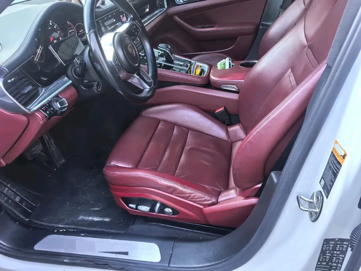 2017 BMW X6 3.0T 306HP L6 8AT,autocango,china used car exporter,china ev exporter,chinese used car exporter,chinese used ev exporter