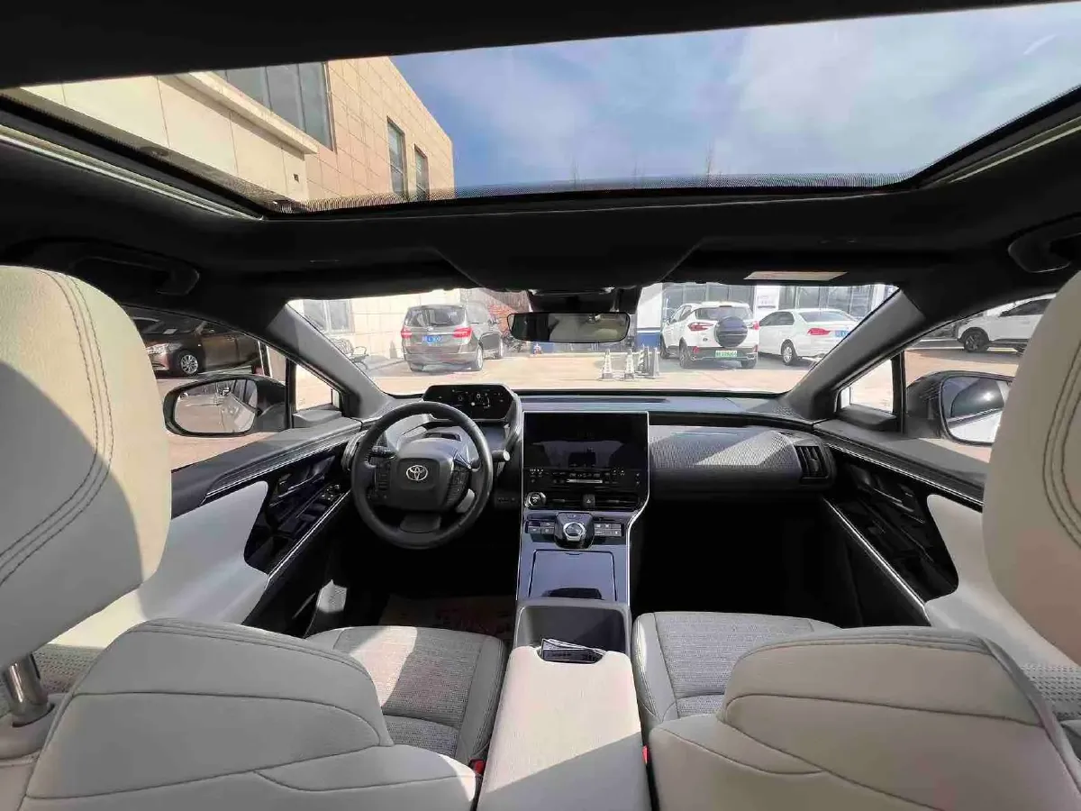 2022 Toyota bZ4X BEV 66.7KWH,autocango,china used car exporter,china ev exporter,chinese used car exporter,chinese used ev exporter