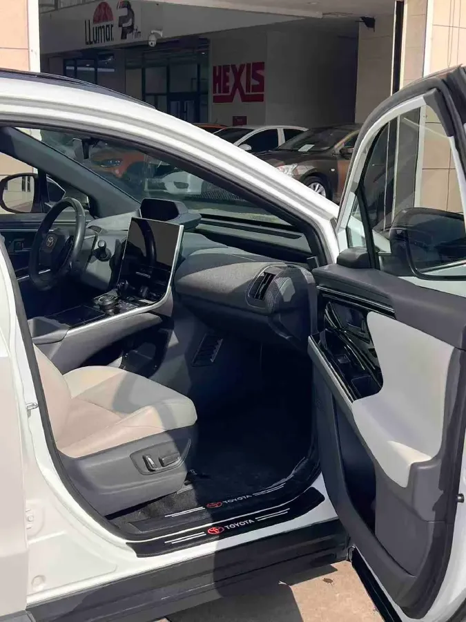 2022 Toyota bZ4X BEV 66.7KWH,autocango,china used car exporter,china ev exporter,chinese used car exporter,chinese used ev exporter