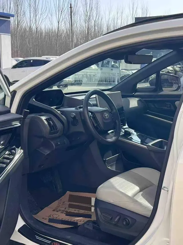 2022 Toyota bZ4X BEV 66.7KWH,autocango,china used car exporter,china ev exporter,chinese used car exporter,chinese used ev exporter