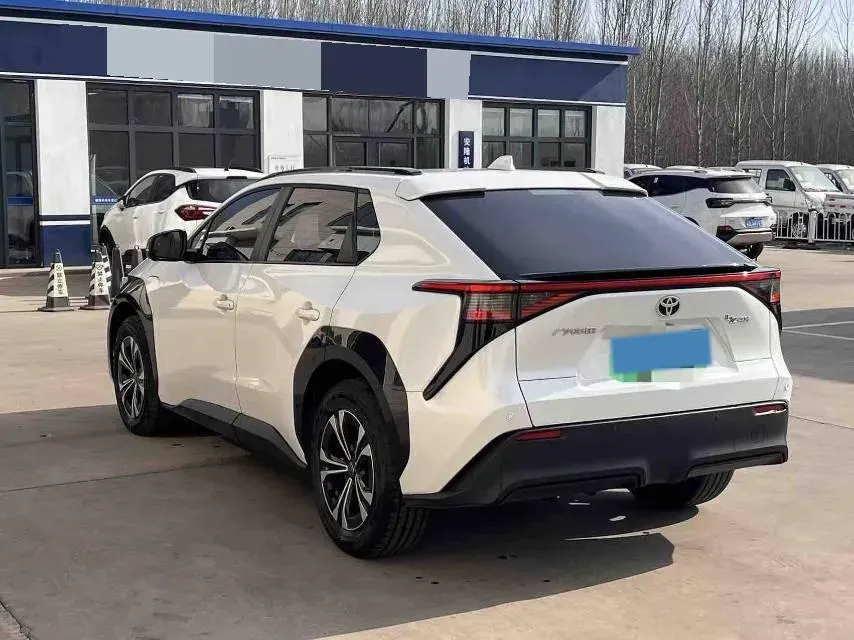 2022 Toyota bZ4X BEV 66.7KWH,autocango,china used car exporter,china ev exporter,chinese used car exporter,chinese used ev exporter
