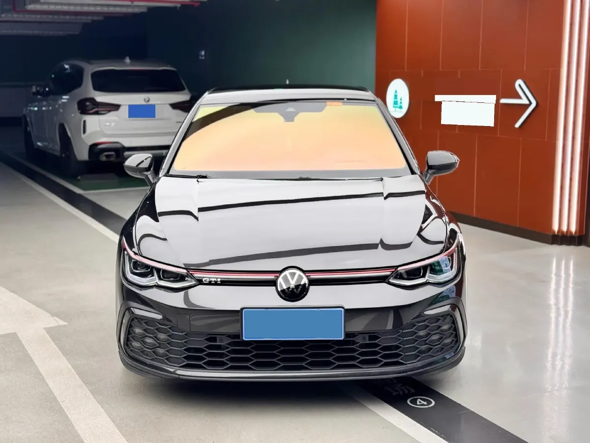2023 Volkswagen GolfGTI 2.0T 220HP L4 7DCT,autocango,china used car exporter,china ev exporter,chinese used car exporter,chinese used ev exporter