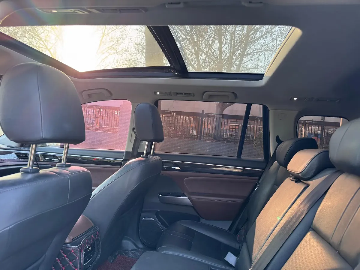 2017 GAC Trumpchi GS8 2.0T 201HP L4 6AT,autocango,china used car exporter,china ev exporter,chinese used car exporter,chinese used ev exporter