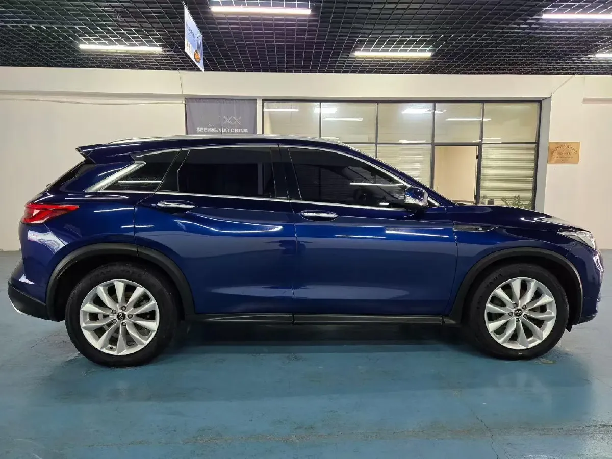 2018 Jeep Grand Commander 2.0T 265HP L4 9AT,autocango,china used car exporter,china ev exporter,chinese used car exporter,chinese used ev exporter