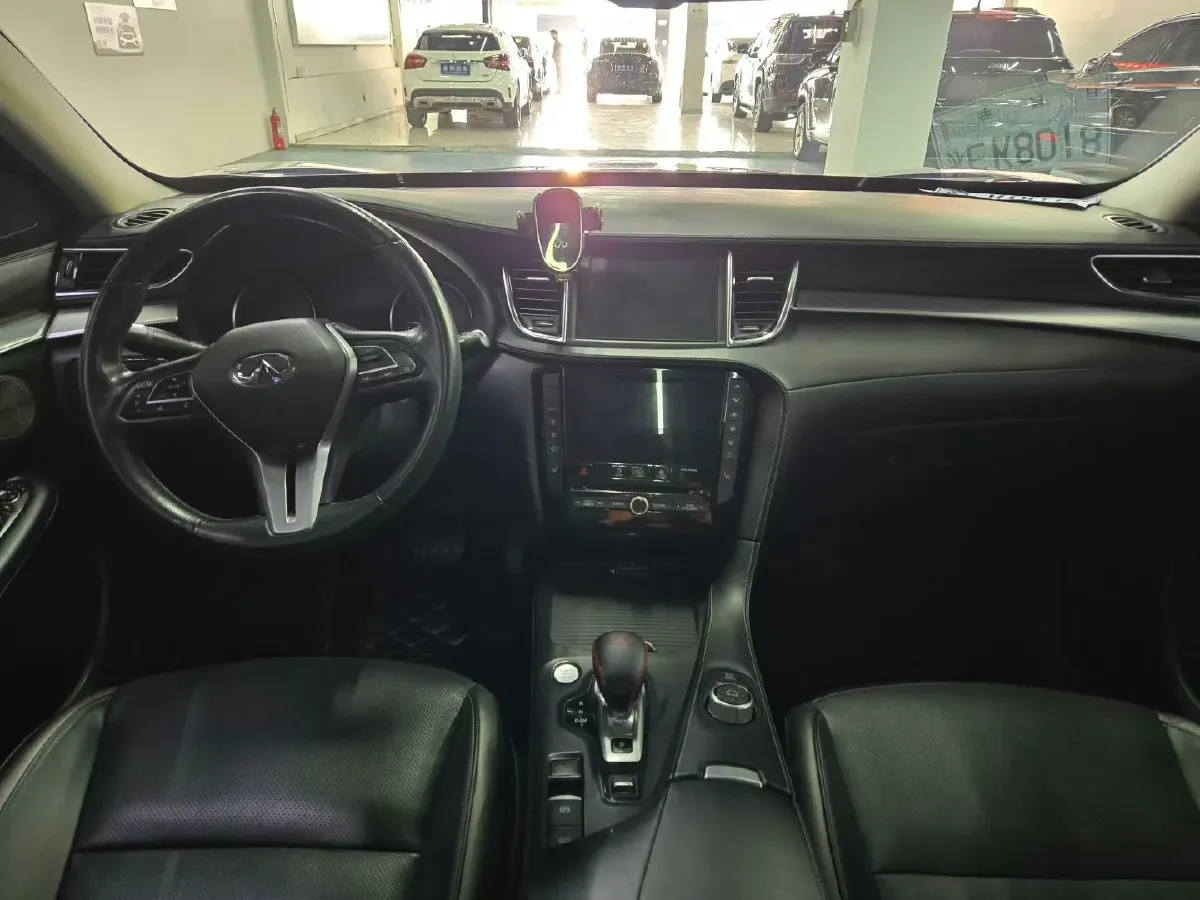 2018 Jeep Grand Commander 2.0T 265HP L4 9AT,autocango,china used car exporter,china ev exporter,chinese used car exporter,chinese used ev exporter