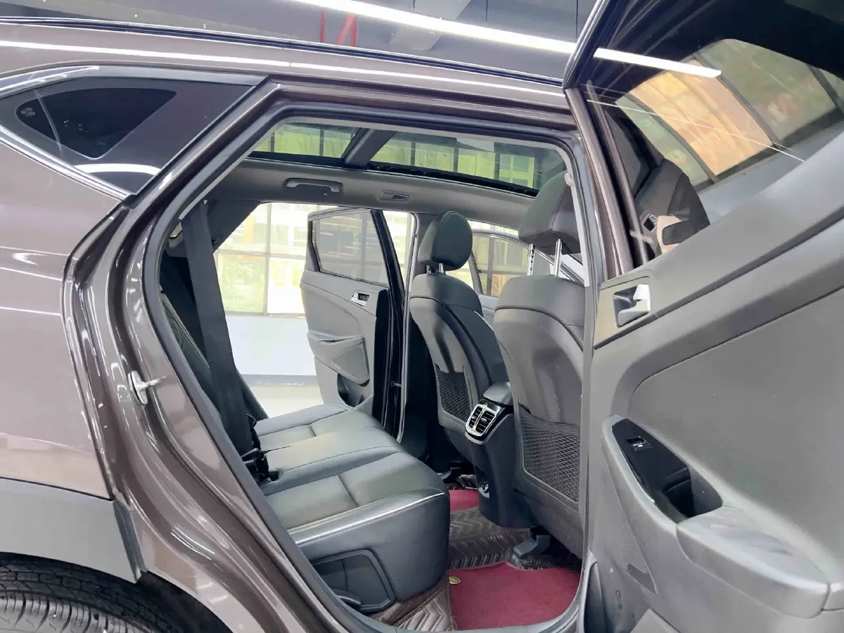 2020 Hyundai Tucson 1.6T 177HP L4 7DCT,autocango,china used car exporter,china ev exporter,chinese used car exporter,chinese used ev exporter