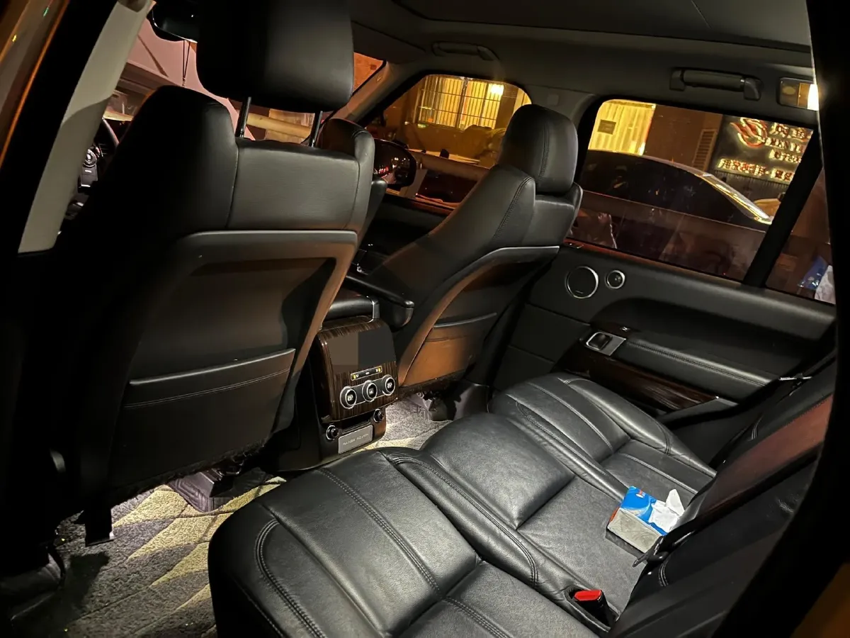 2018 Land Rover Range Rover Evoque 2.0T 241HP L4 9AT,autocango,china used car exporter,china ev exporter,chinese used car exporter,chinese used ev exporter