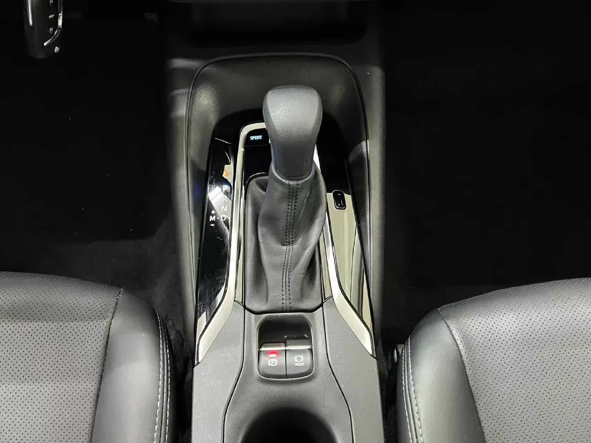 2021 Toyota Corolla 1.2T 116HP L4 CVT,autocango,china used car exporter,china ev exporter,chinese used car exporter,chinese used ev exporter