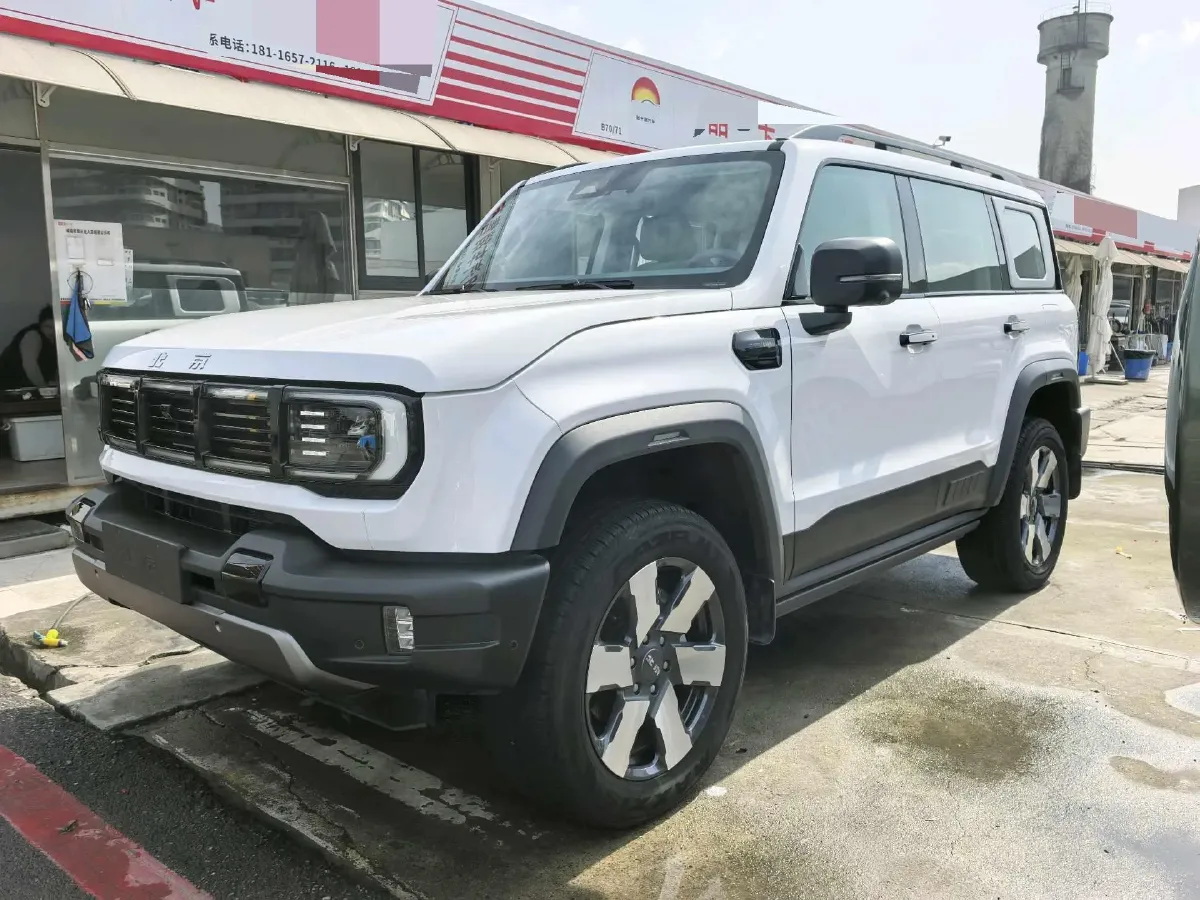 2025 Beijing BJ40 REEV REEV 188HP REEV 40.3KWH,autocango,china used car exporter,china ev exporter,chinese used car exporter,chinese used ev exporter