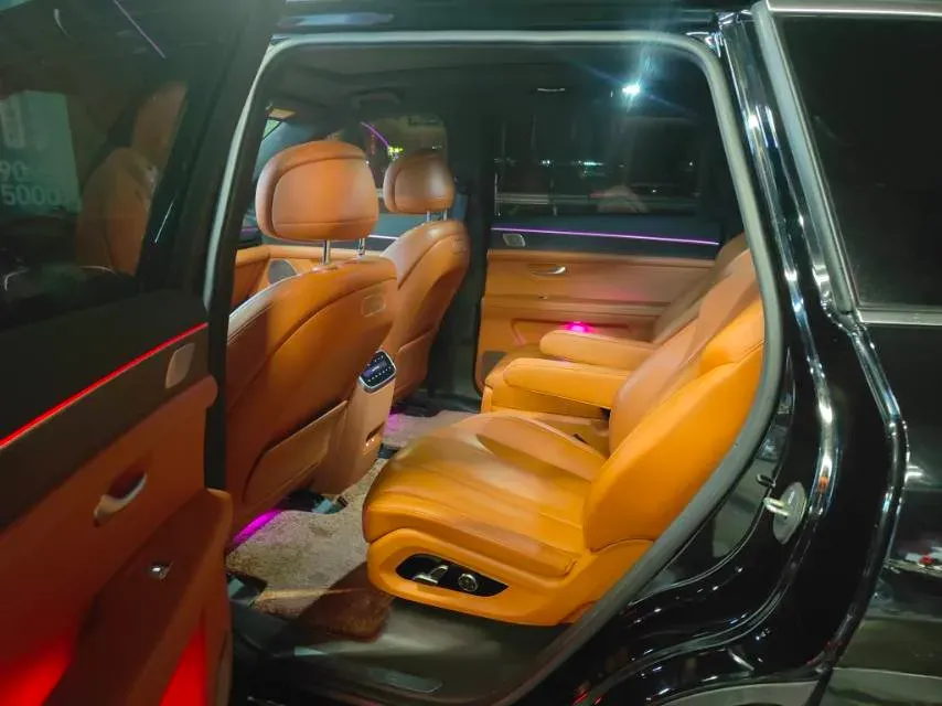 2024 AITO AITO M7 1.5T 152HP L4 REEV 42KWH,autocango,china used car exporter,china ev exporter,chinese used car exporter,chinese used ev exporter