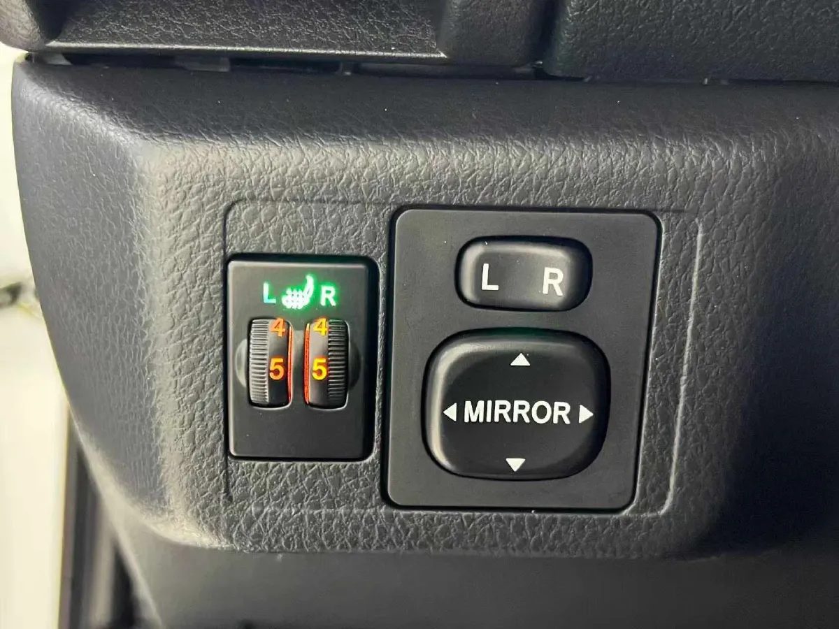 2022 Toyota Yaris L 1.5L 112HP L4 CVT,autocango,china used car exporter,china ev exporter,chinese used car exporter,chinese used ev exporter