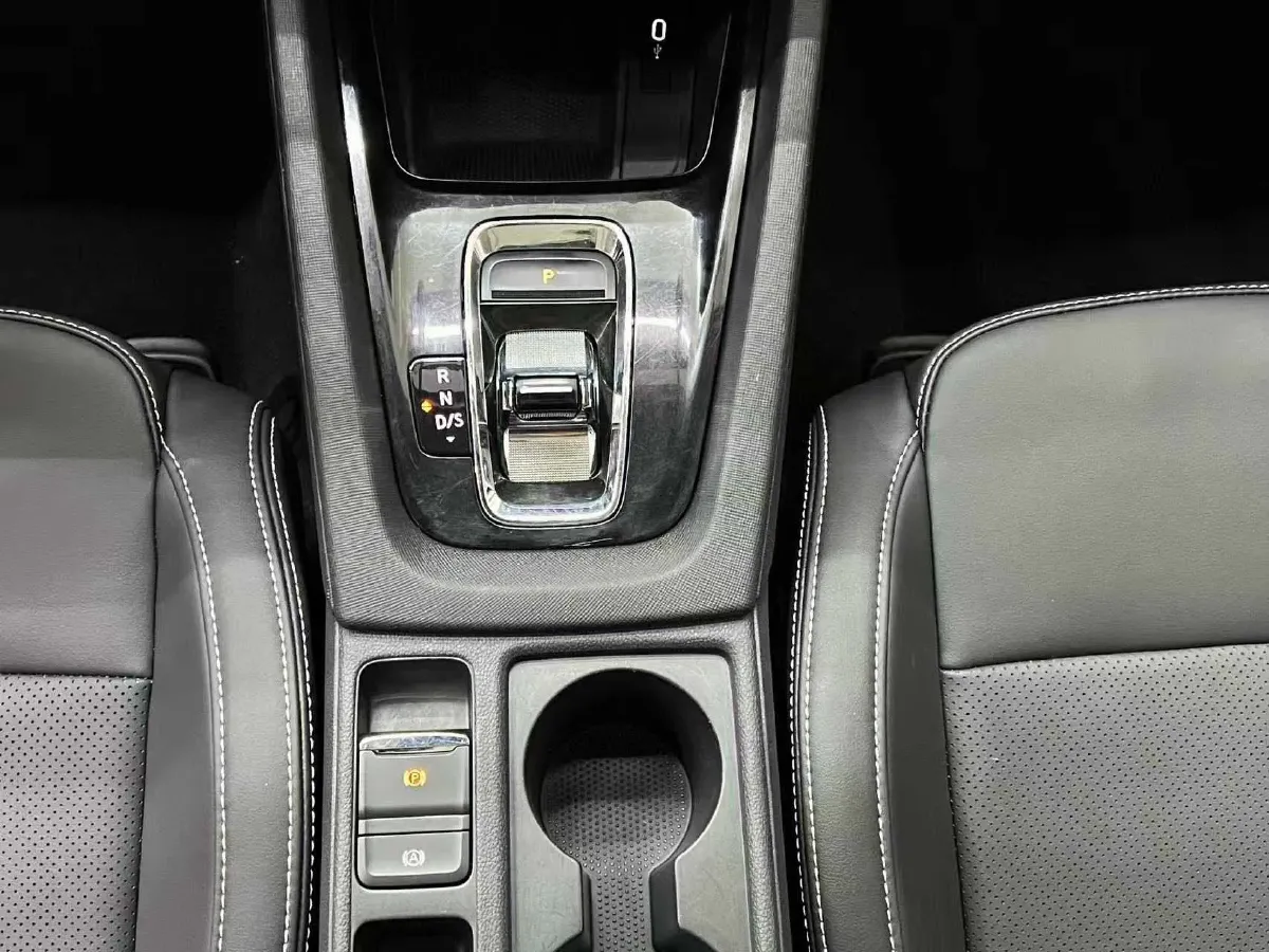 2022 Skoda Octavia 1.4T 150HP L4 7DCT,autocango,china used car exporter,china ev exporter,chinese used car exporter,chinese used ev exporter