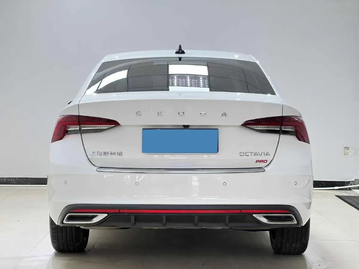 2022 Skoda Octavia 1.4T 150HP L4 7DCT,autocango,china used car exporter,china ev exporter,chinese used car exporter,chinese used ev exporter
