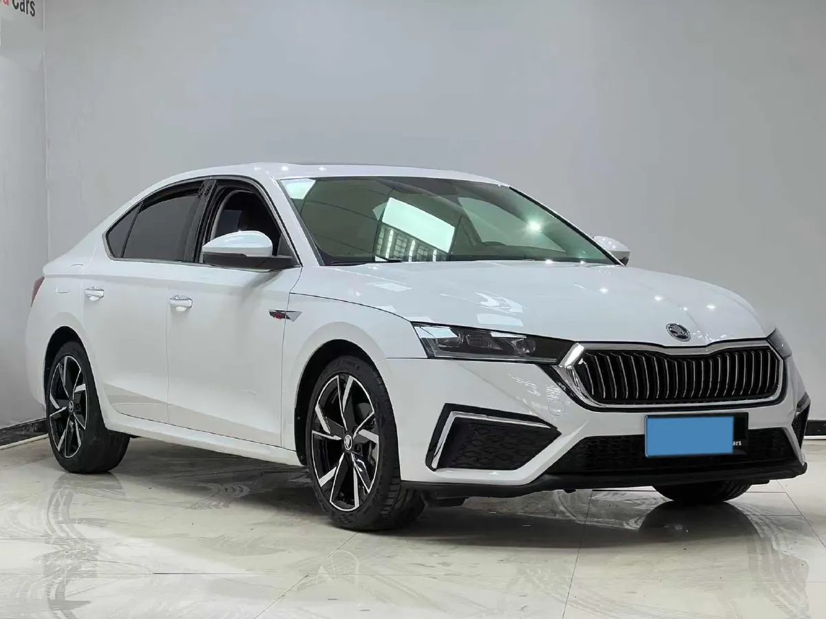 2022 Skoda Octavia 1.4T 150HP L4 7DCT,autocango,china used car exporter,china ev exporter,chinese used car exporter,chinese used ev exporter