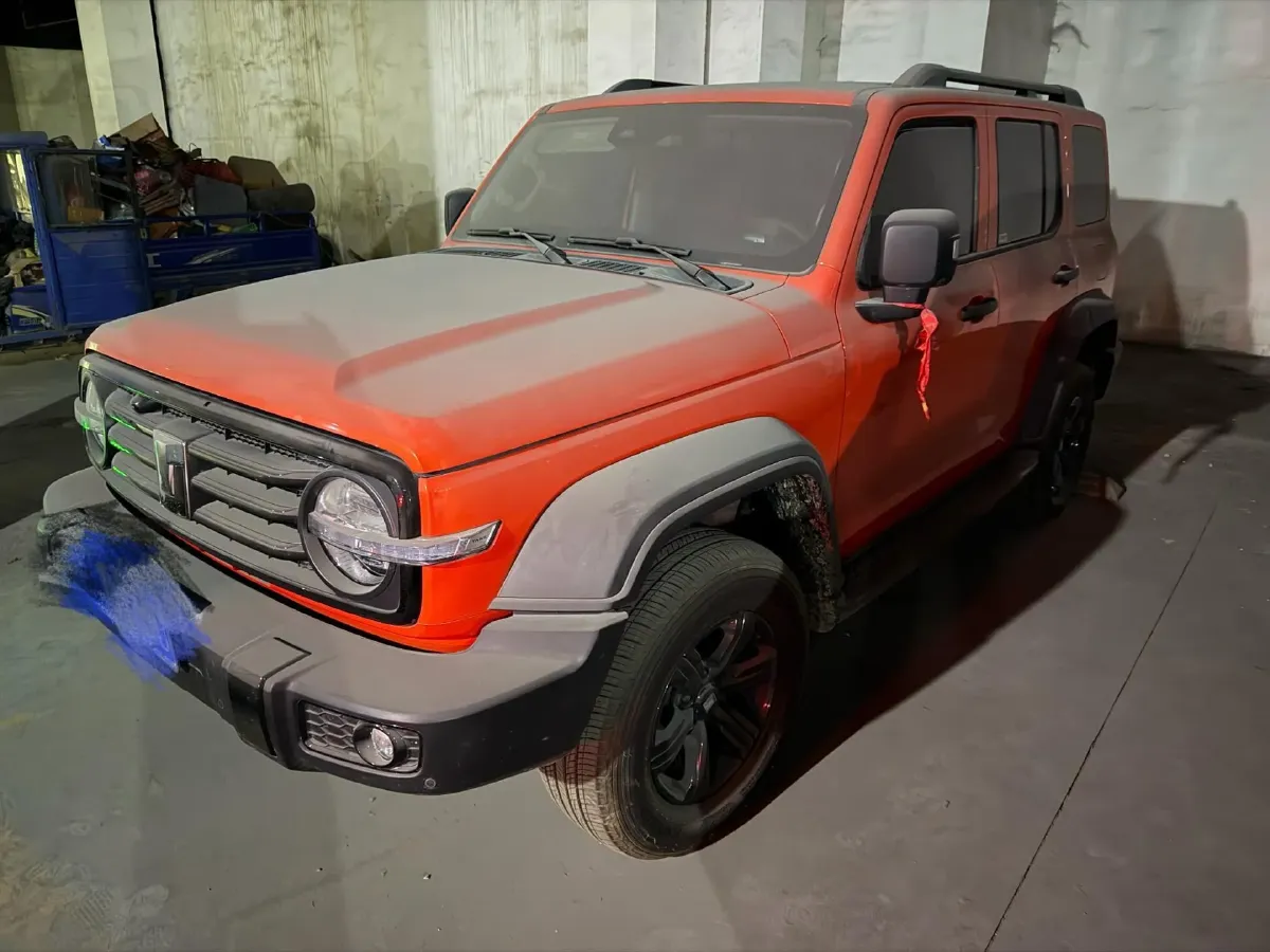 2023 Tank 300 2.0T 227HP L4 8AT,autocango,china used car exporter,china ev exporter,chinese used car exporter,chinese used ev exporter