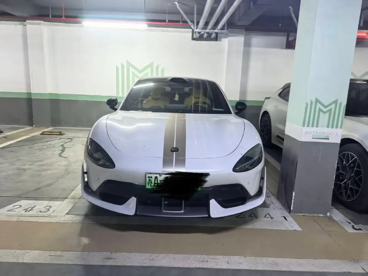 2025 MI SU7 Ultra BEV 93.7KWH,autocango,china used car exporter,china ev exporter,chinese used car exporter,chinese used ev exporter