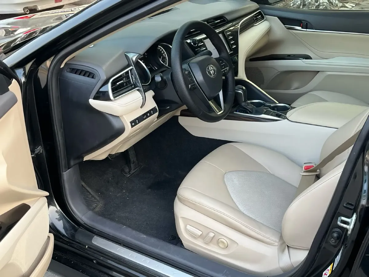2018 Toyota Camry 2.0L 169HP L4 6AT,autocango,china used car exporter,china ev exporter,chinese used car exporter,chinese used ev exporter