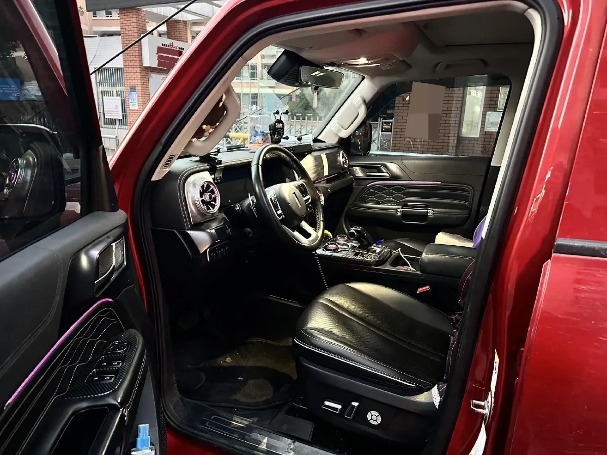 2021 Tank 300 2.0T 227HP L4 8AT,autocango,china used car exporter,china ev exporter,chinese used car exporter,chinese used ev exporter