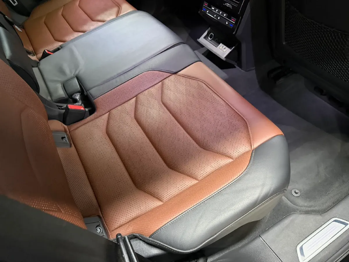 2019 Volkswagen Touareg 3.0T 340HP V6 8AT,autocango,china used car exporter,china ev exporter,chinese used car exporter,chinese used ev exporter