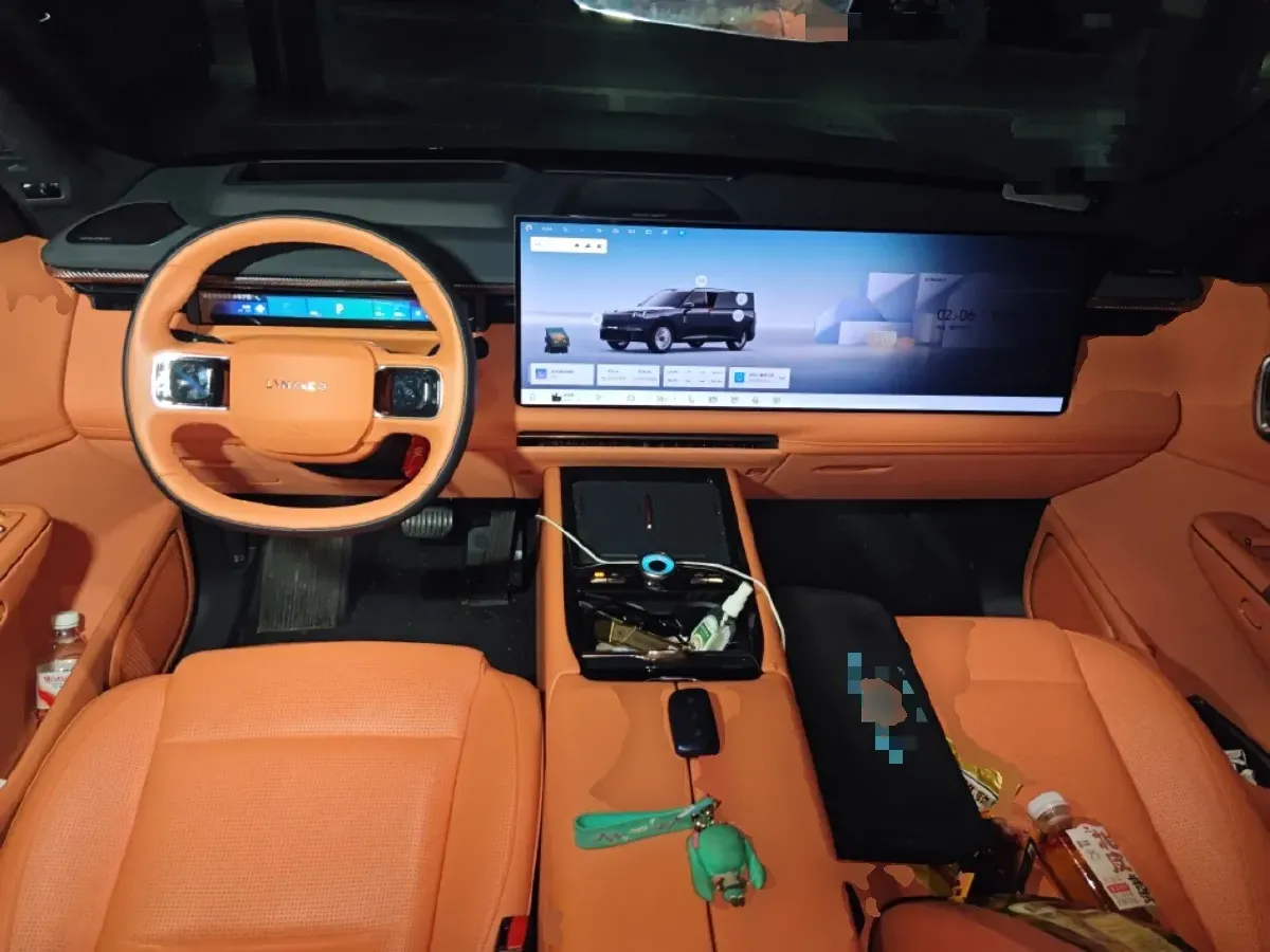 2025 LYNK&CO 900 1.5T 190HP L4 3DHT PHEV 43.3KWH,autocango,china used car exporter,china ev exporter,chinese used car exporter,chinese used ev exporter