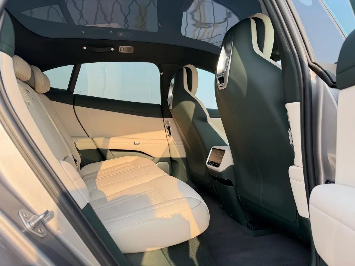 2025 MI YU7 BEV 96.3KWH,autocango,china used car exporter,china ev exporter,chinese used car exporter,chinese used ev exporter