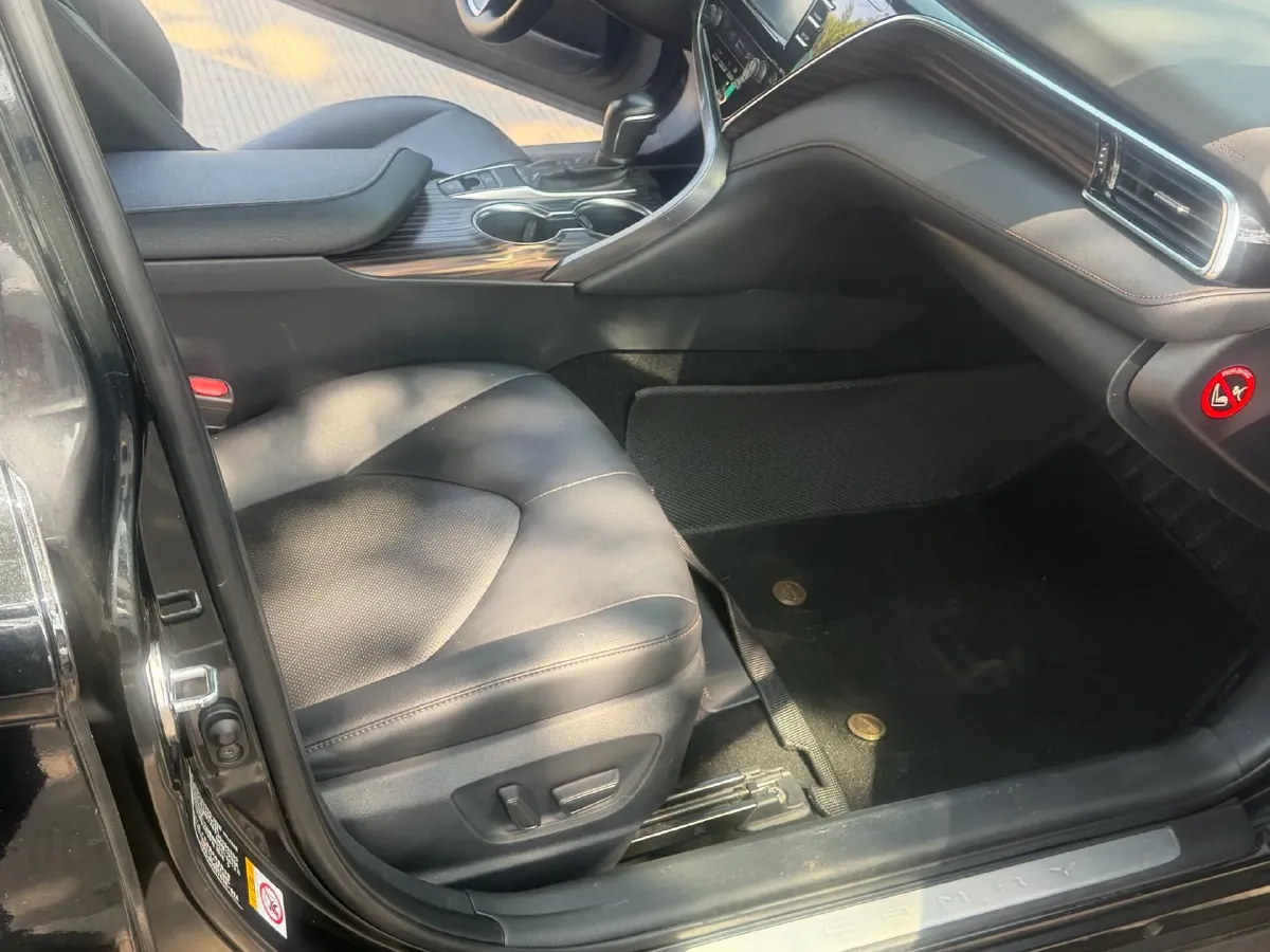 2018 Toyota Camry 2.0L 169HP L4 6AT,autocango,china used car exporter,china ev exporter,chinese used car exporter,chinese used ev exporter