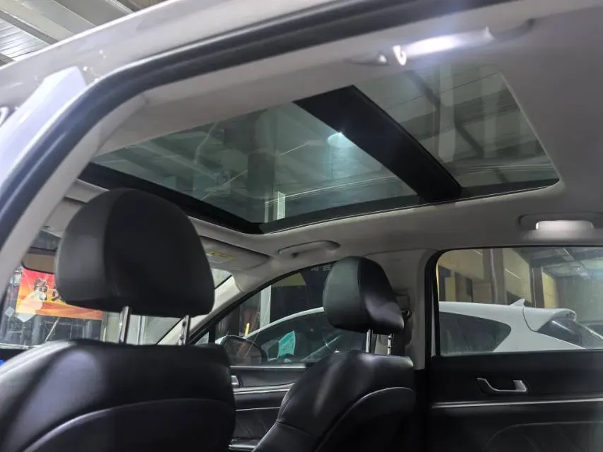 2020 Kia K5 2.0T 240HP L4 8AT,autocango,china used car exporter,china ev exporter,chinese used car exporter,chinese used ev exporter