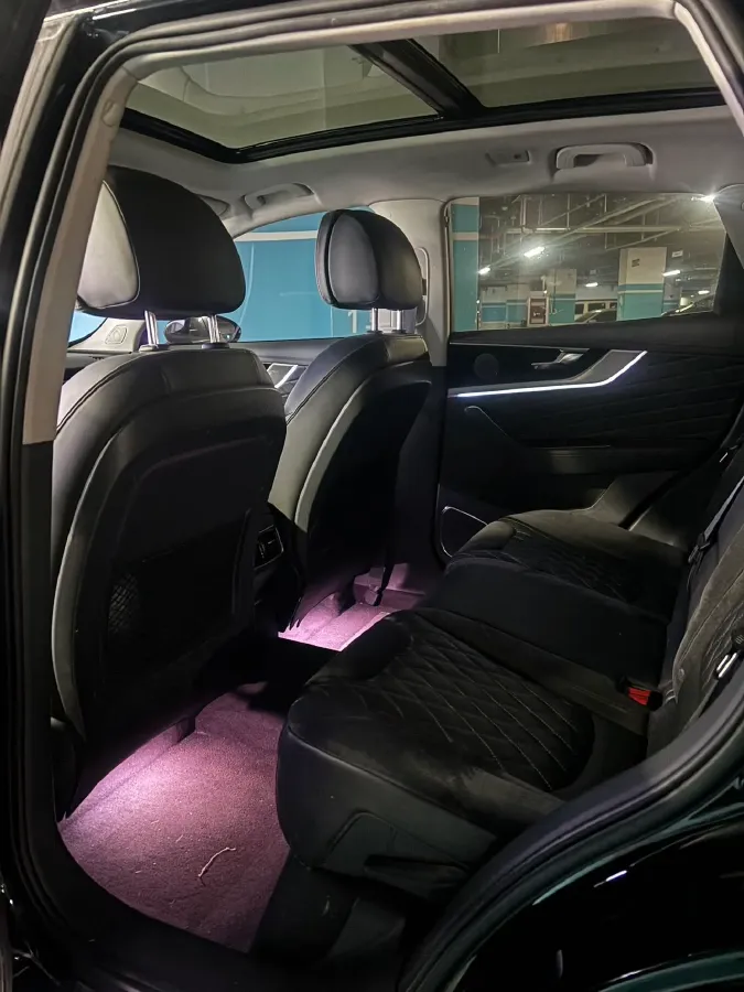 2019 HongQi HS5 2.0T 224HP L4 6AT,autocango,china used car exporter,china ev exporter,chinese used car exporter,chinese used ev exporter