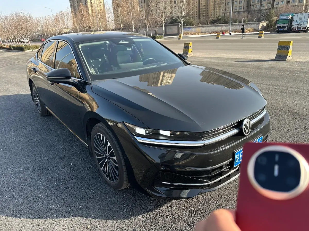 2024 Volkswagen Magotan 2.0T 220HP L4 7DCT,autocango,china used car exporter,china ev exporter,chinese used car exporter,chinese used ev exporter