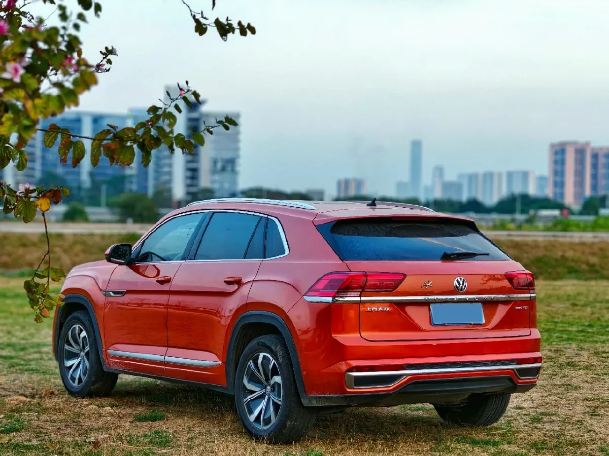 2019 Volkswagen Teramont 2.0T 186HP L4 7DCT,autocango,china used car exporter,china ev exporter,chinese used car exporter,chinese used ev exporter