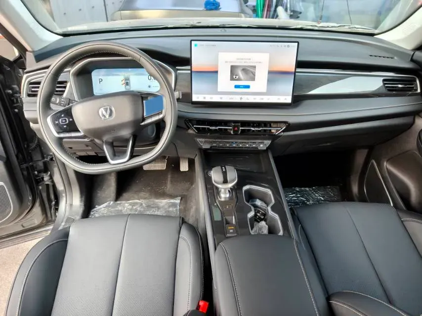 2026 ChangAn CS75 1.5T 192HP L4 7DCT,autocango,china used car exporter,china ev exporter,chinese used car exporter,chinese used ev exporter