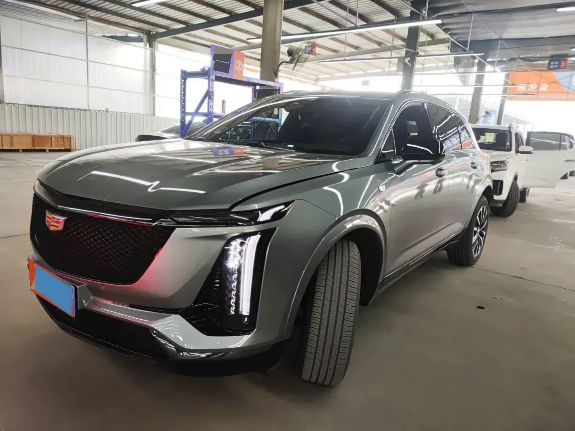 2025 Cadillac XT5 2.0T 237HP L4 9AT,autocango,china used car exporter,china ev exporter,chinese used car exporter,chinese used ev exporter