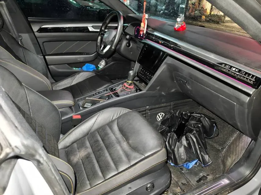 2021 Volkswagen CC 2.0T 220HP L4 7DCT,autocango,china used car exporter,china ev exporter,chinese used car exporter,chinese used ev exporter