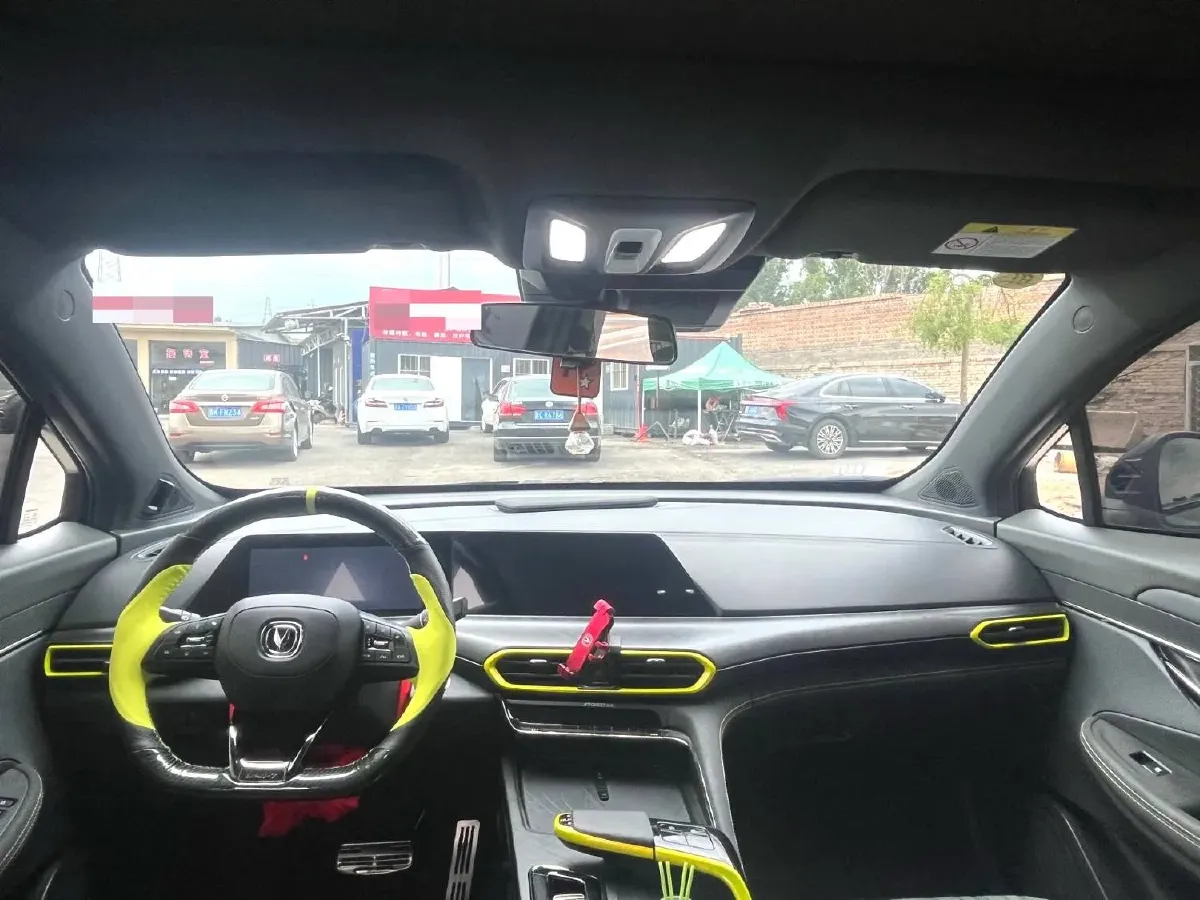 2023 ChangAn UNI-T 1.5T 188HP L4 7DCT,autocango,china used car exporter,china ev exporter,chinese used car exporter,chinese used ev exporter