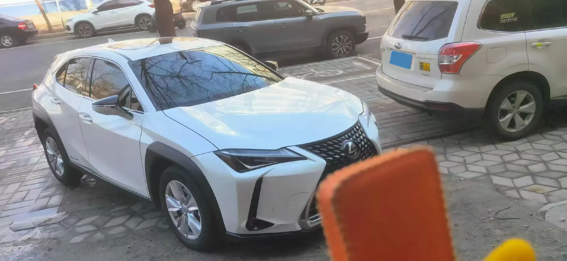 2020 Lexus UX 2.0L 146HP L4 E-CVT Hybrid,autocango,china used car exporter,china ev exporter,chinese used car exporter,chinese used ev exporter