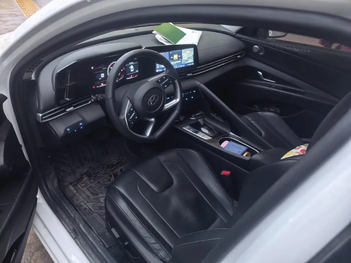 2022 Hyundai Elantra 1.5L 115HP L4 CVT,autocango,china used car exporter,china ev exporter,chinese used car exporter,chinese used ev exporter