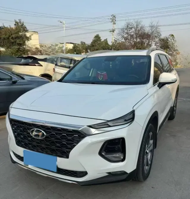 2021 Hyundai Custo 2.0T 236HP L4 8AT,autocango,china used car exporter,china ev exporter,chinese used car exporter,chinese used ev exporter