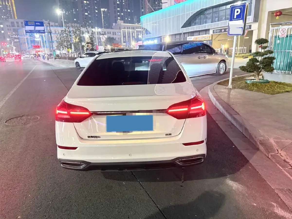 2021 BaoJun 530 1.5T 147HP L4 CVT,autocango,china used car exporter,china ev exporter,chinese used car exporter,chinese used ev exporter