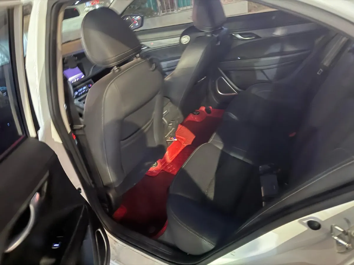 2021 BaoJun 530 1.5T 147HP L4 CVT,autocango,china used car exporter,china ev exporter,chinese used car exporter,chinese used ev exporter