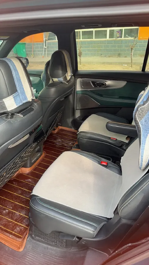 2022 GAC Trumpchi GS8 2.0T 190HP L4 E-CVT Hybrid,autocango,china used car exporter,china ev exporter,chinese used car exporter,chinese used ev exporter