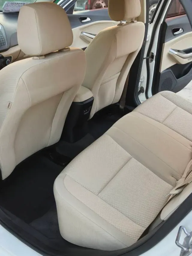 2017 Ford Escort 1.5L 113HP L4 5MT,autocango,china used car exporter,china ev exporter,chinese used car exporter,chinese used ev exporter