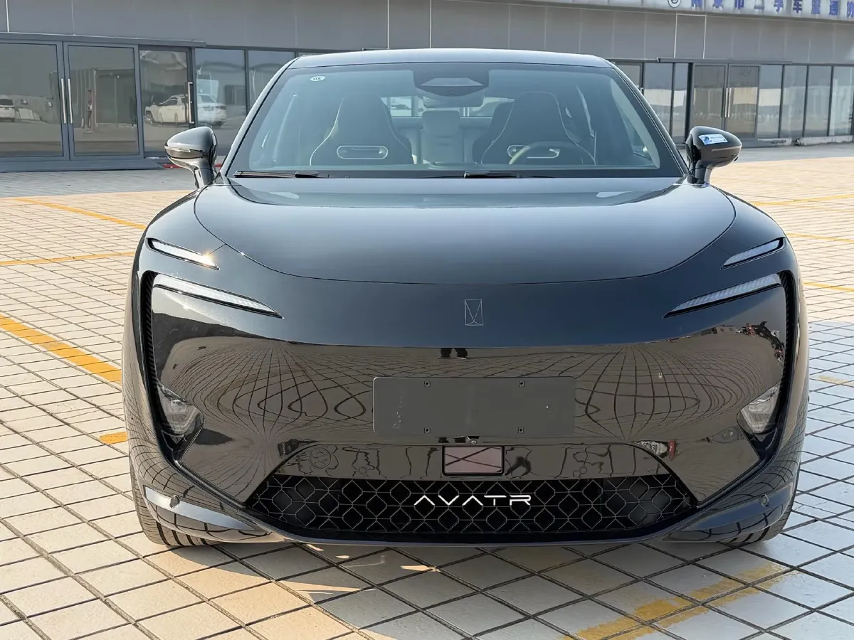 2025 Avatr 11 1.5T 156HP L4 REEV,autocango,china used car exporter,china ev exporter,chinese used car exporter,chinese used ev exporter