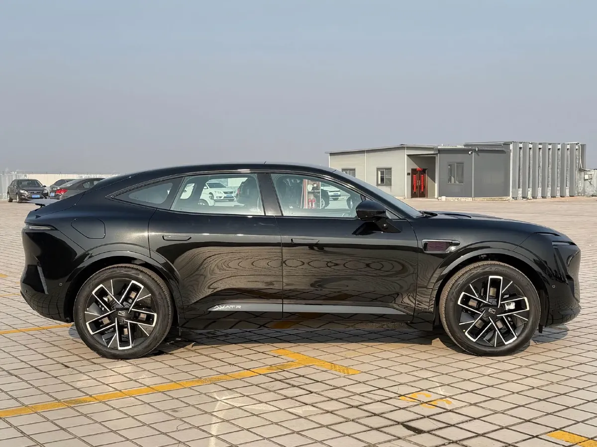 2025 Avatr 11 1.5T 156HP L4 REEV,autocango,china used car exporter,china ev exporter,chinese used car exporter,chinese used ev exporter