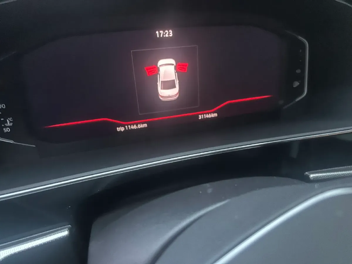 2022 Xpeng P7 BEV 60.2KWH,autocango,china used car exporter,china ev exporter,chinese used car exporter,chinese used ev exporter