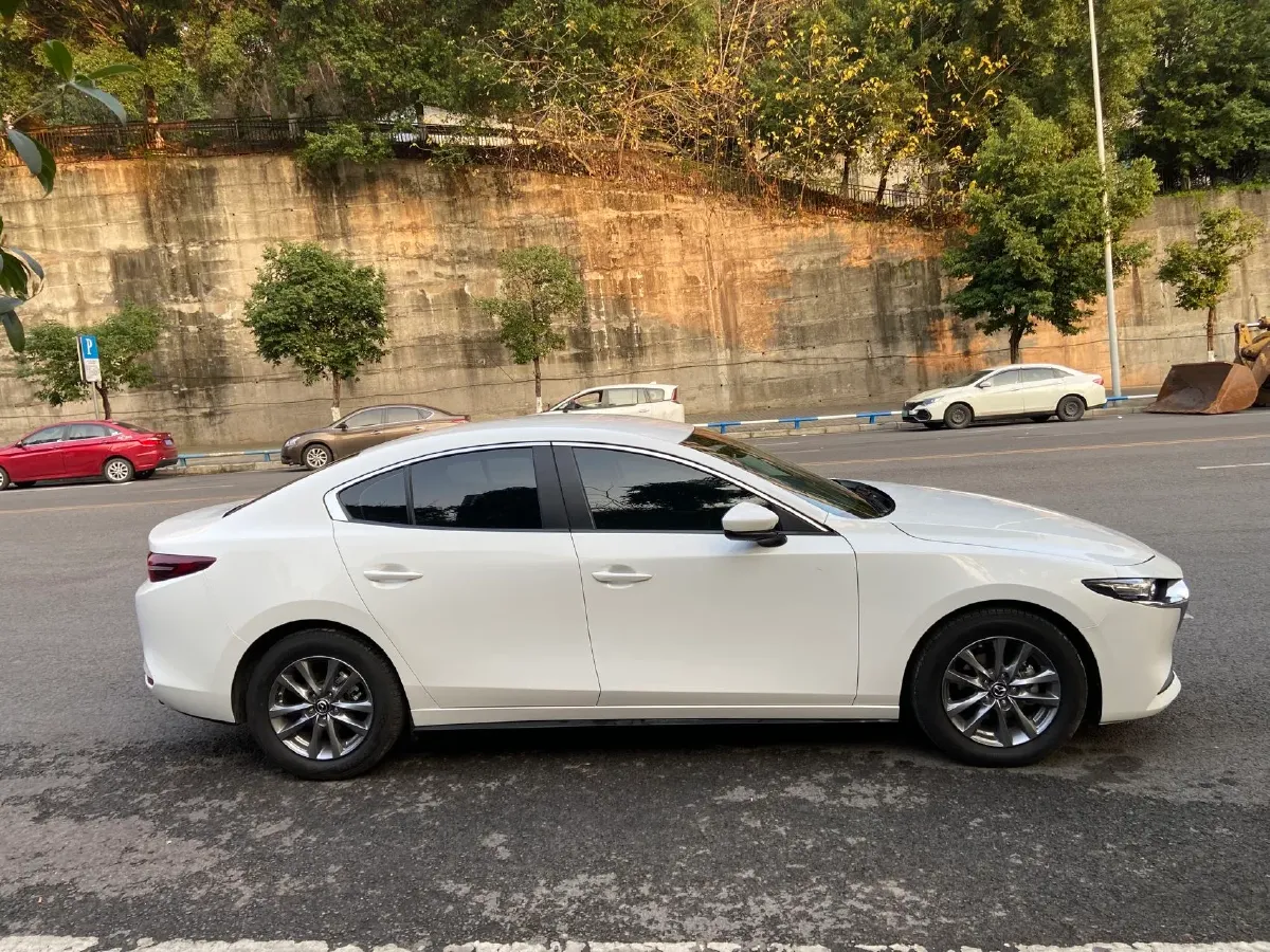 2023 Mazda 3 Axela 2.0L 158HP L4 6AT,autocango,china used car exporter,china ev exporter,chinese used car exporter,chinese used ev exporter