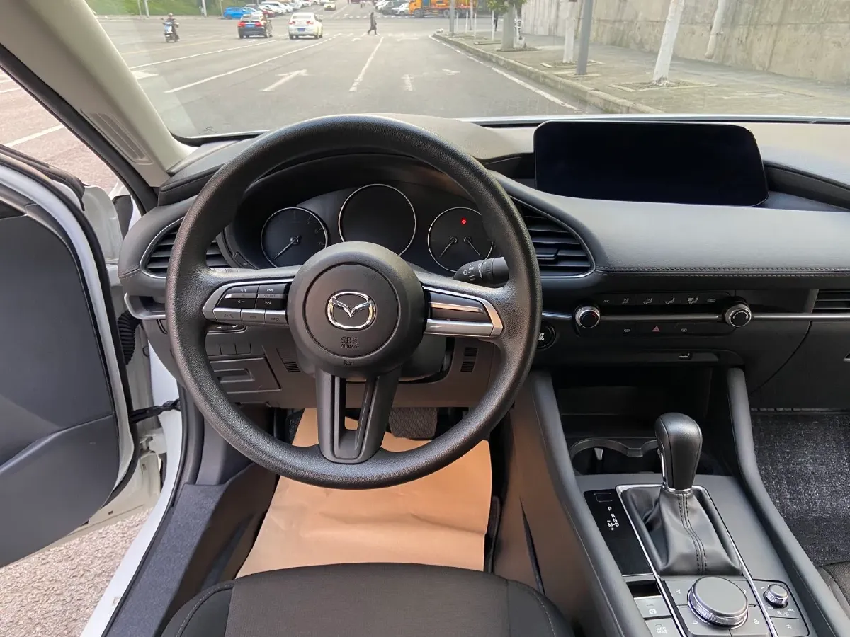 2023 Mazda 3 Axela 2.0L 158HP L4 6AT,autocango,china used car exporter,china ev exporter,chinese used car exporter,chinese used ev exporter