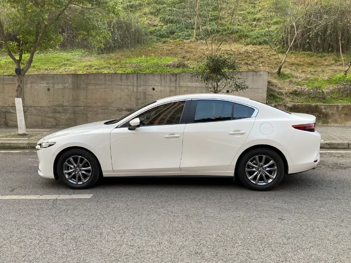 2023 Mazda 3 Axela 2.0L 158HP L4 6AT,autocango,china used car exporter,china ev exporter,chinese used car exporter,chinese used ev exporter